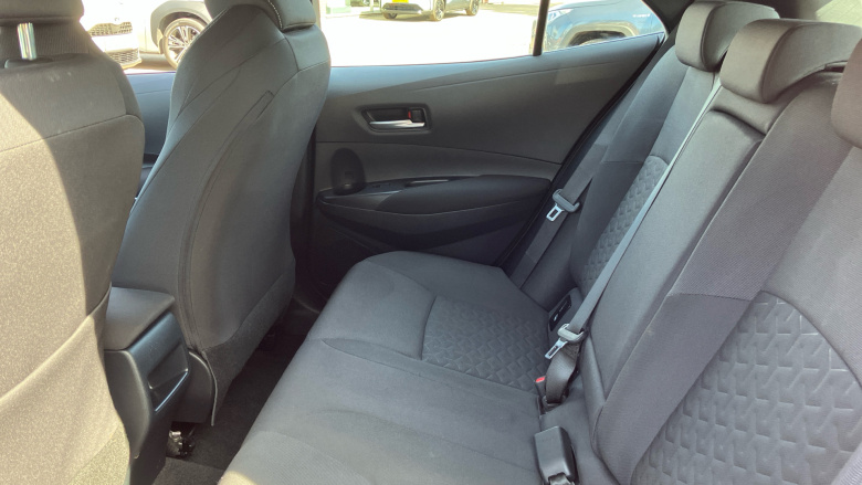 Toyota Corolla 1.8 VVT-i Hybrid Icon Tech 5dr CVT Hybrid Hatchback